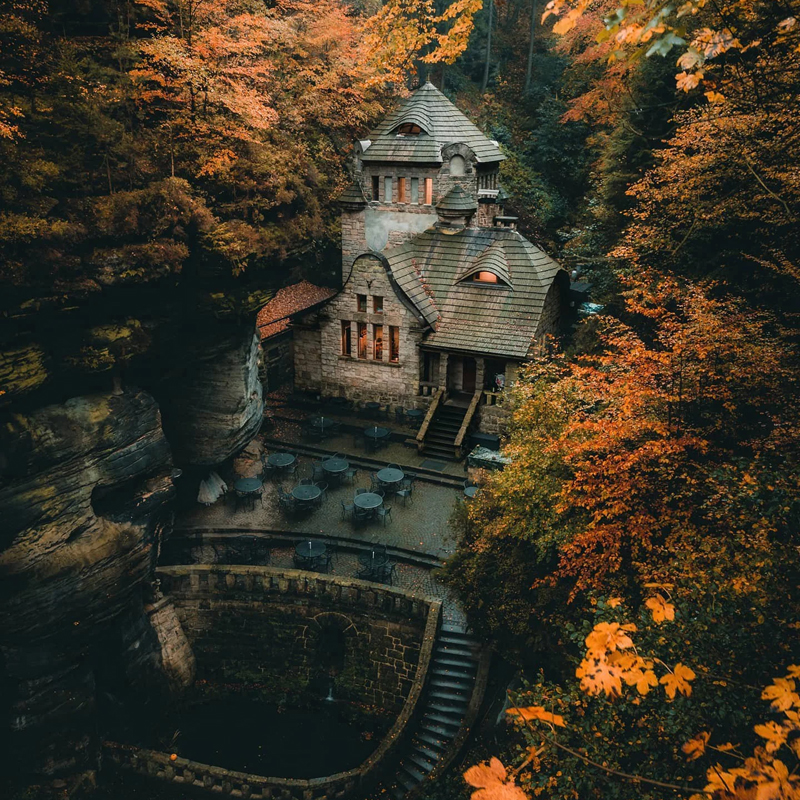 Please wait while picture loads