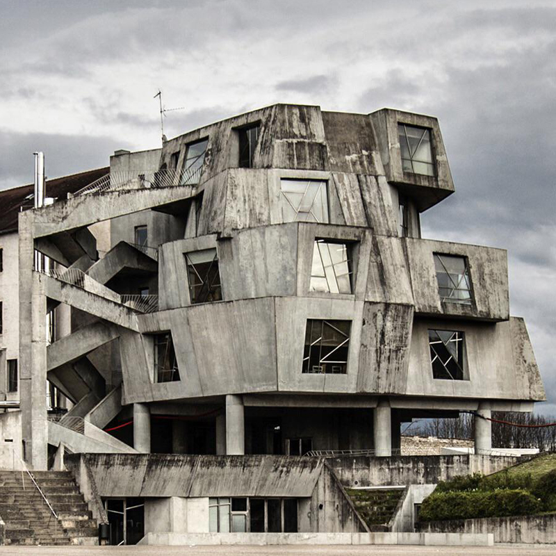 Please wait while picture loads